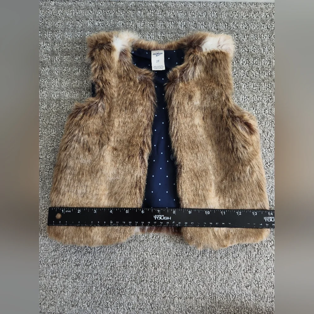 Oshkosh B'gosh Girls Brown Sleeveless Faux Holiday Winter Fur Vest Size 2T‎ NWOT